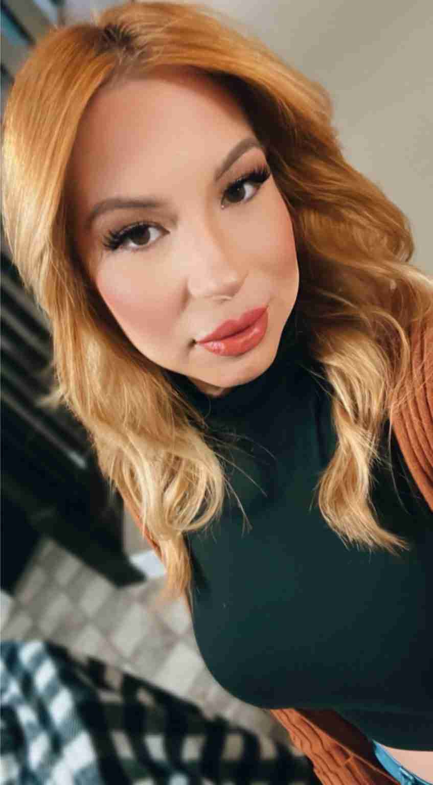 Home Brick & Mirror Beauty Bar